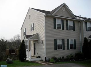 33 Linda Ln, Aston, PA 19014