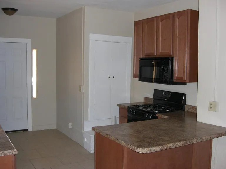 1424 N Euclid Ave — Photo 16