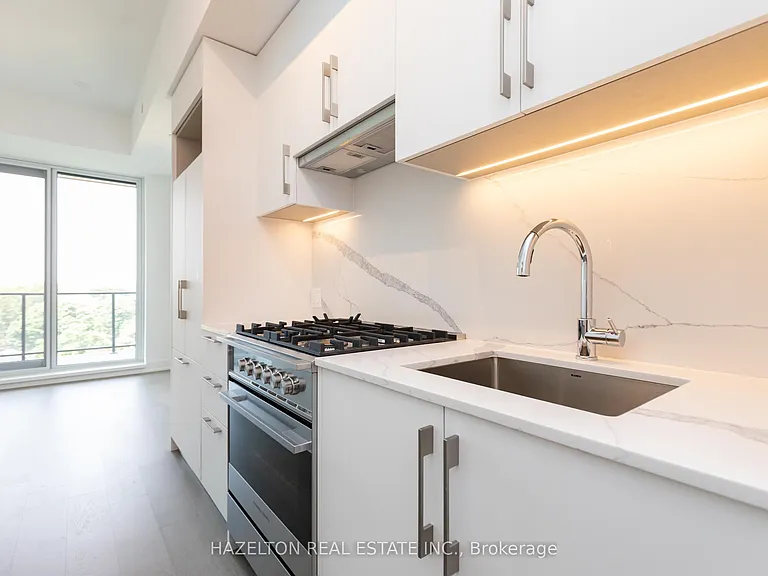 8 Manor Rd W #904 — Photo 12