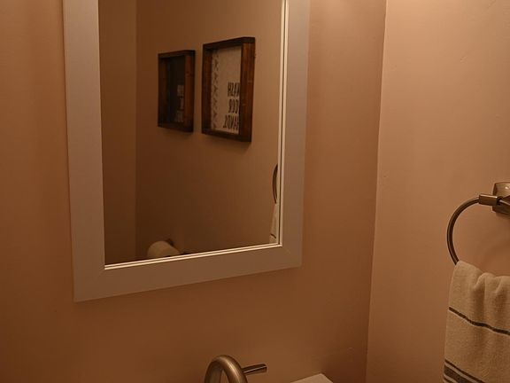 3rd image of 220 Berry St