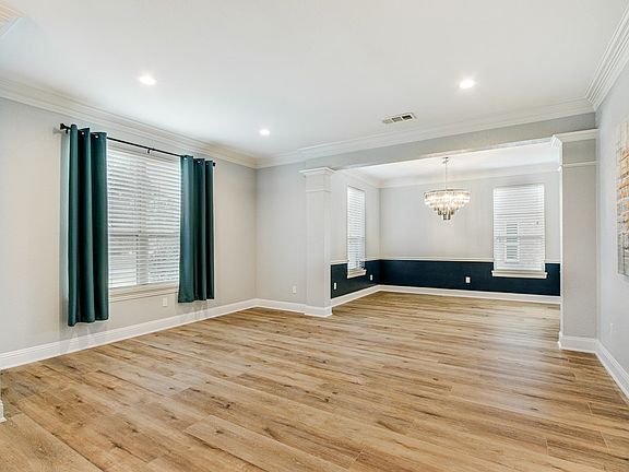3rd image of 2813 Mesa Ct