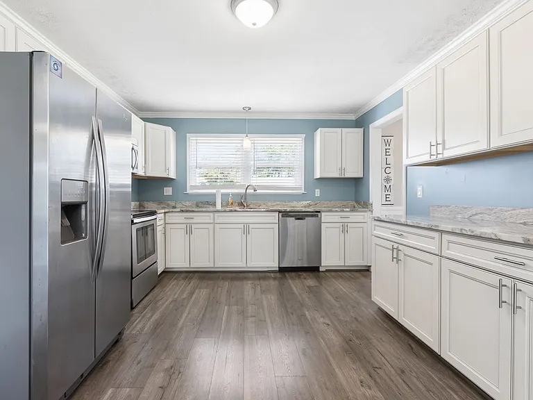 29 Adriatic Ave — Photo 11