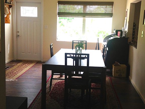 5th image of 2571 Rose Ave