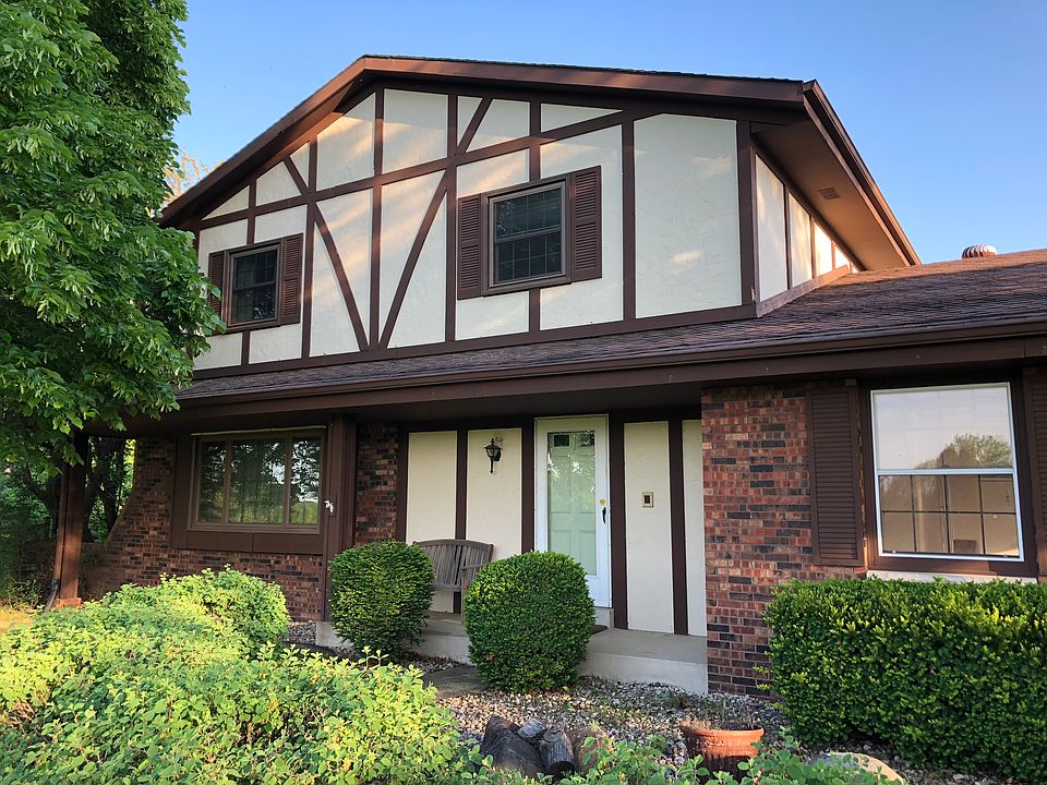 1st image of 2800 Twin Waters Ln