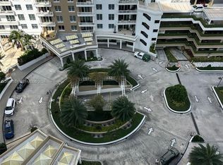 Curvoisier Courts, Miami, FL 33131