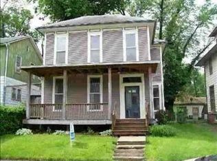 705 W 4th St, Sedalia, MO 65301