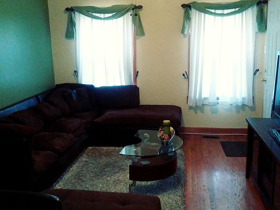 5th image of 1217 N Paulina St