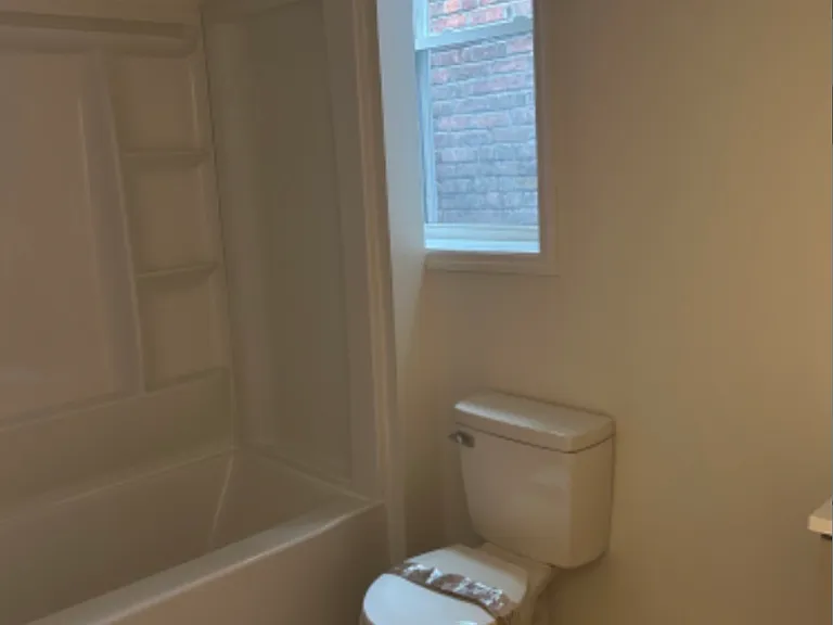 346 Madison Ave #3 — Photo 8