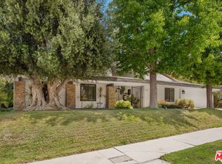 18360 Lake Encino Dr, Encino, CA 91316