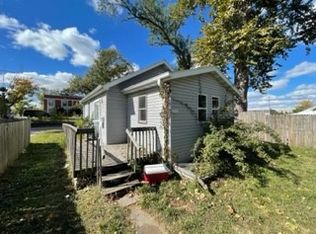 1516 4th St SW, Cedar Rapids, IA 52404