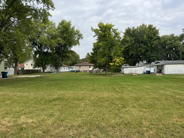 LOT 14 W Sherman Ave, Pontiac, IL 61764