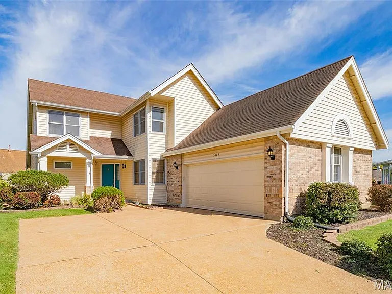 3309 Lower Lakes Estates Dr — Photo 1