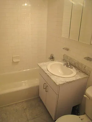 Rented by City Connections Realty | media 11