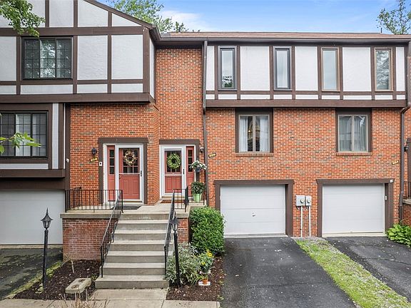 2nd image of 206 Little Hollow Dr