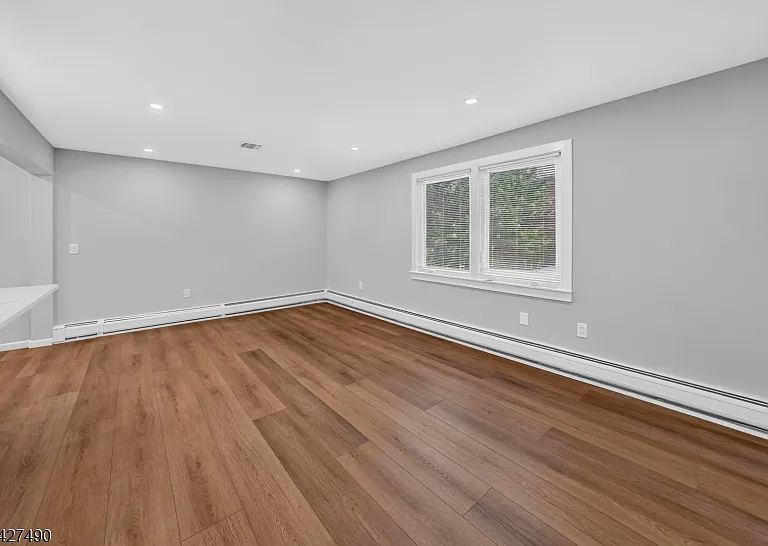 210 Walnut St #R — Photo 5