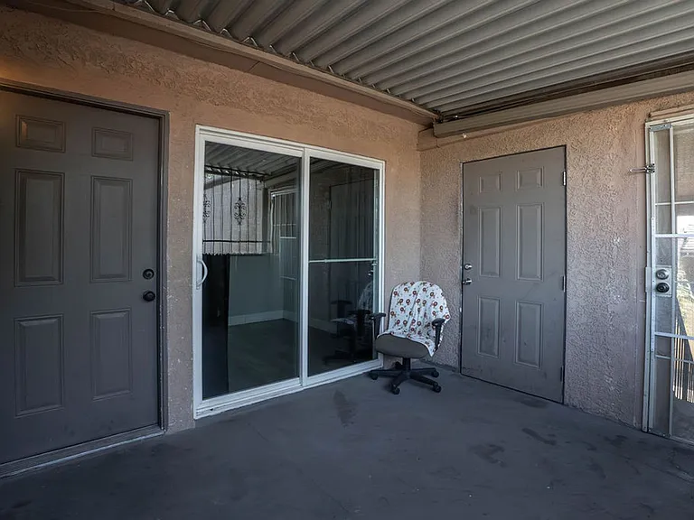 1501 Living Desert Dr #D — Photo 25