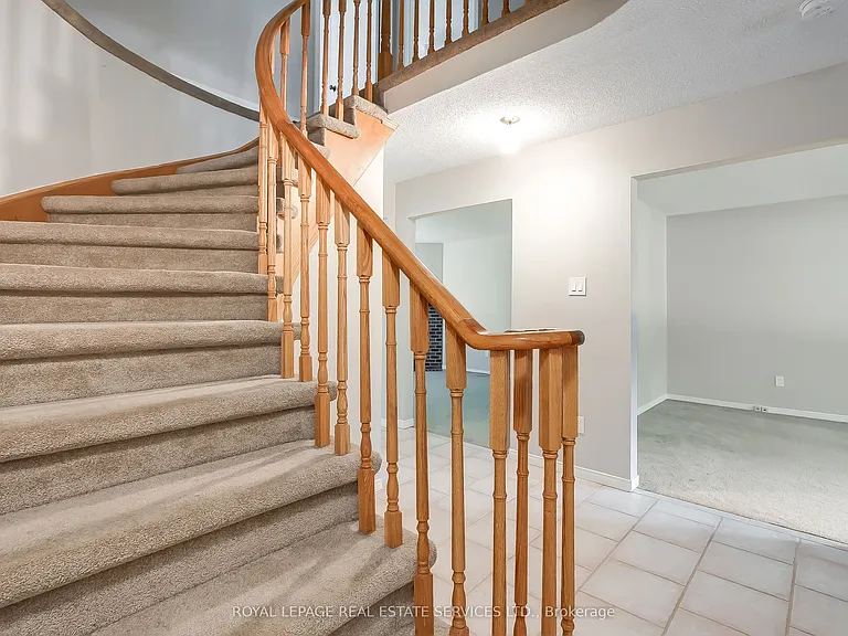 265 Mississaga St — Photo 7