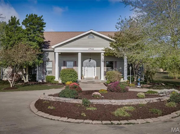 1733 Aa Hwy, Farmington, MO 63640