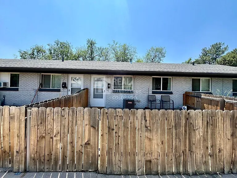 1632 E 30th Ave — Photo 9