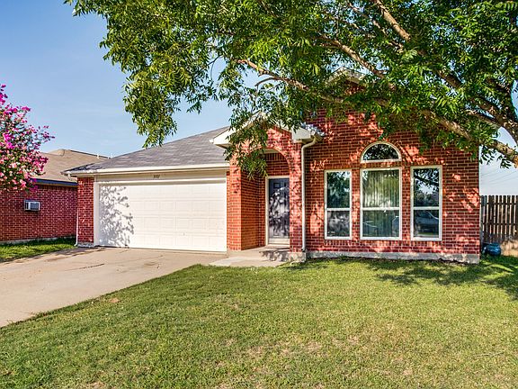 3101-summerfield-ln-grand-prairie-tx-High-Res-2.jpg