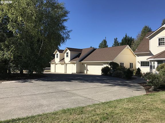 2nd image of 17001 NE 226th Cir