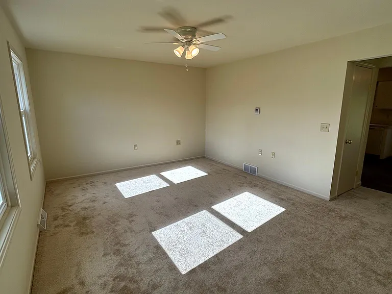 249 Mercer Ave #A — Photo 7