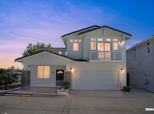 2042 Santa Ana Ave APT D, Costa Mesa, CA 92627