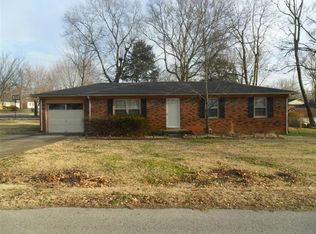 2120 Robin Rd, Bowling Green, KY 42101
