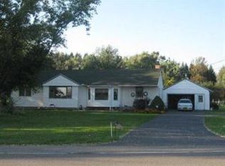 5011 Saunders Settlement Rd, Lockport, NY 14094
