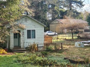 90239 Walker Ln, Coos Bay, OR 97420