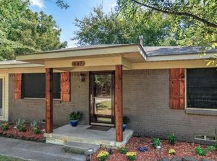 607 Summit Ave, Collinsville, TX 76233