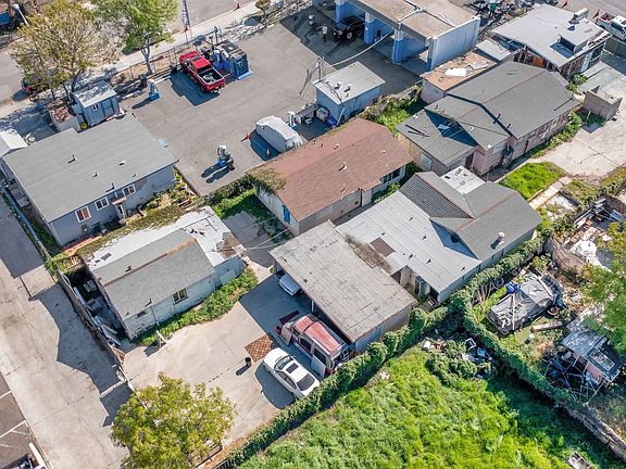 4th image of 4982-88 Imperial Ave