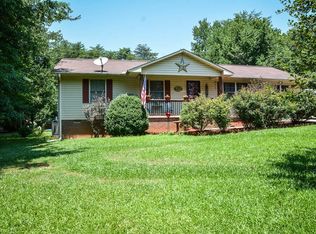111 Clyde Crenshaw Rd, Seneca, SC 29672