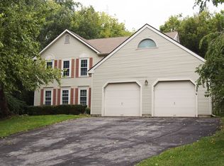 25 Sheffield Dr, West Grove, PA 19390