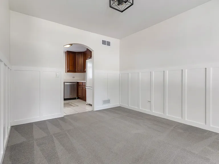 616 Blue Spruce Ln — Photo 6