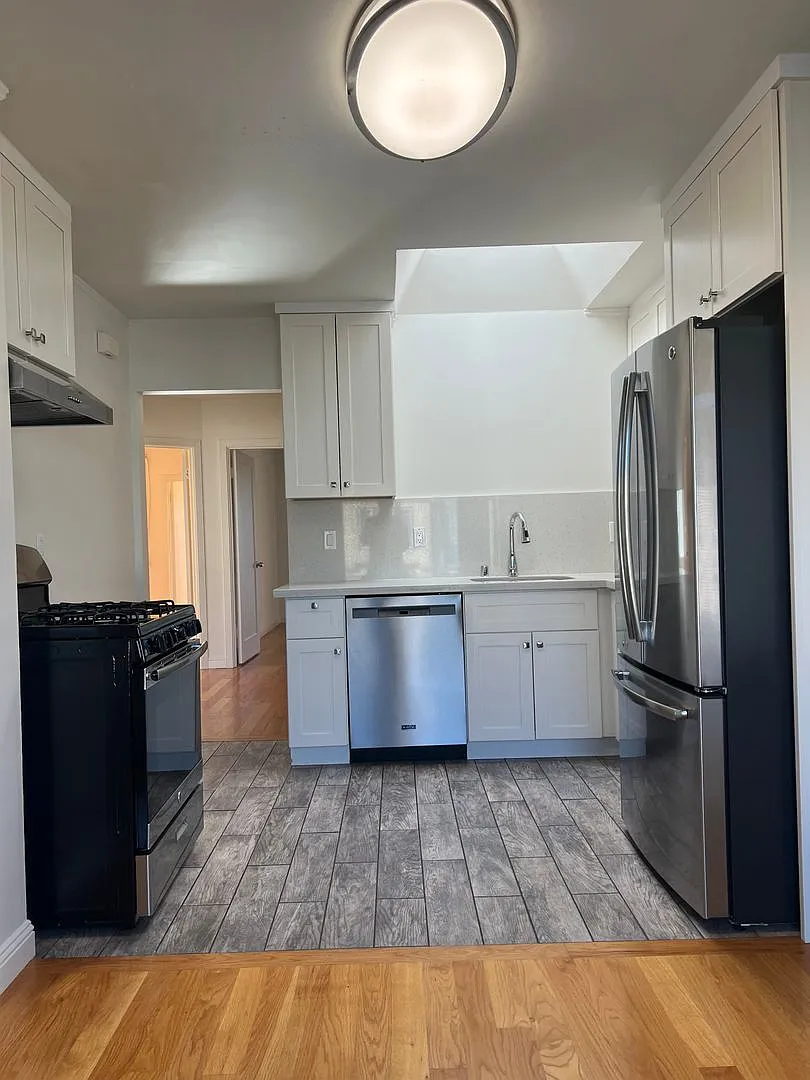 Charming Outer Sunset 3 BDRM Home Just Steps from Ocean Beach! — Photo 4