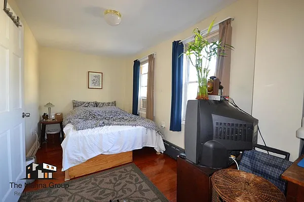 Rented by Bold New York | media 7