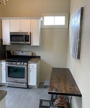 5th image of 1426 Carondelet St #G