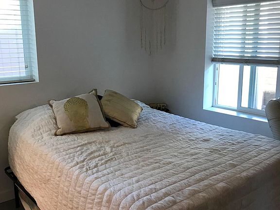 5th image of 3360 Dale St #3360.5
