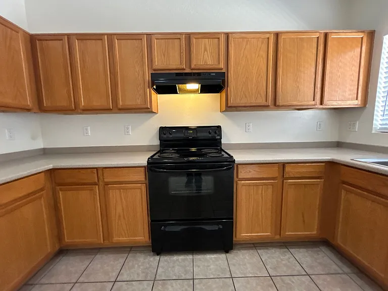 6809 W Nicolet Ave — Photo 5