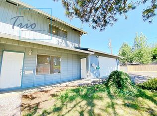 1218 N 13th St, Springfield, OR 97477