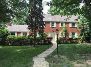 217 Navajo Rd, Pittsburgh, PA 15241