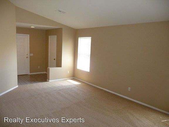 4th image of 9601 Boylagh Ave