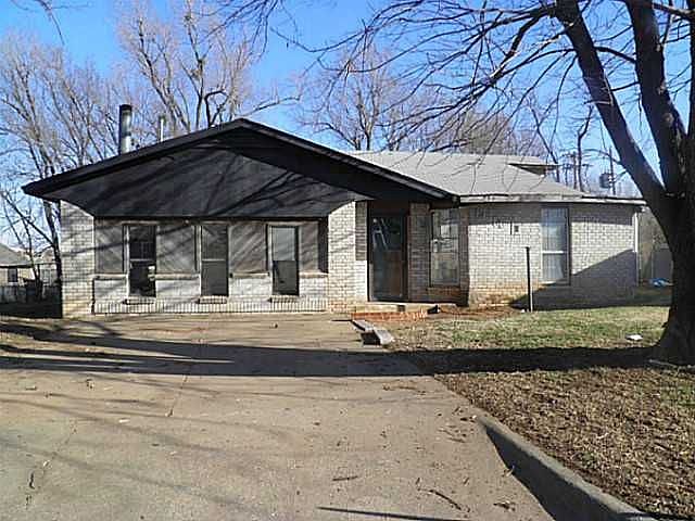1st image of 440 E Linden Ln