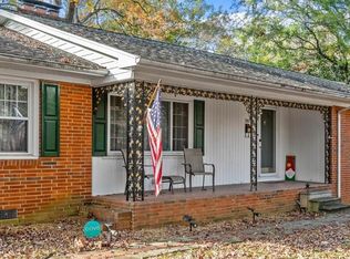 702 Fairview Dr, Lexington, NC 27292