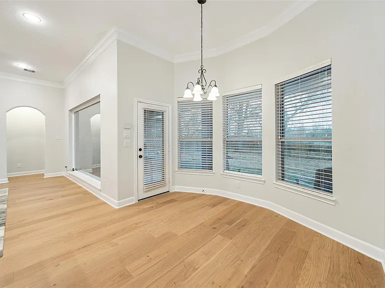 226 Jade Point — Photo 16