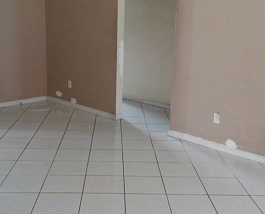 2nd image of 1205 NE 15th St