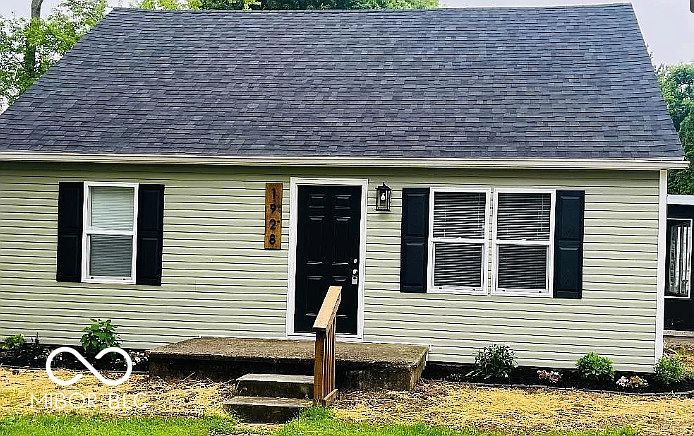 1st image of 1928 S Meeker Ave