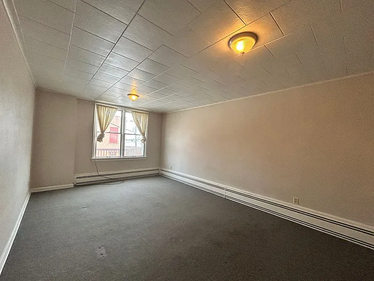 132 W. Main Street — Photo 1