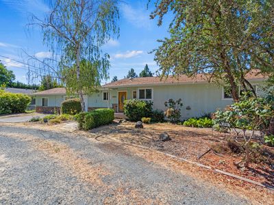 2953 Redwood Ave, Grants Pass, OR, 97527
